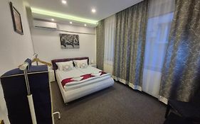 Authentic Belgrade Centre - ABC Guest Room